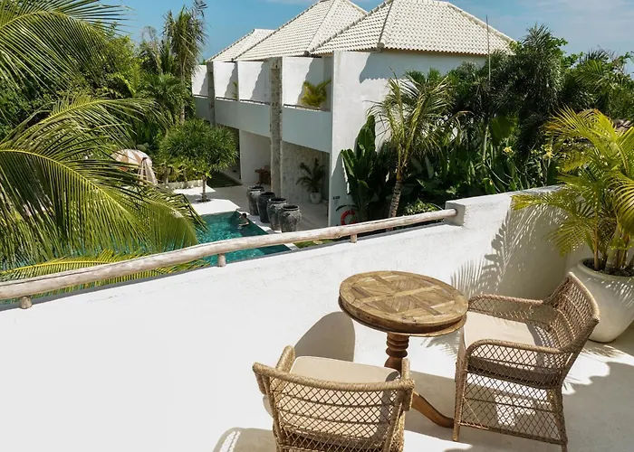 The Balangan - 2min To & 5min To Bali's Golf Hotel 4*