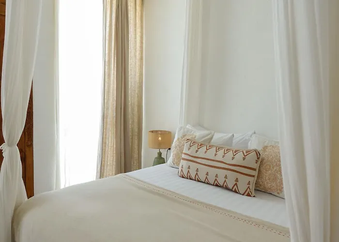 The Balangan - 2min To & 5min To Bali's Golf Hotel 4*