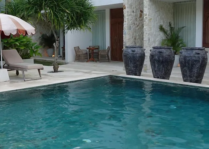 The Balangan - 2min To & 5min To Bali's Golf Hotel 4*