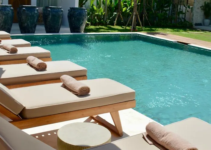 The Balangan - 2min To & 5min To Bali's Golf Hotel